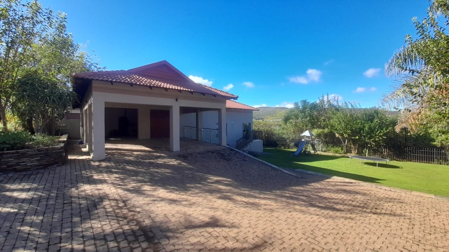 6 Bedroom Property for Sale in Birdwood Estate North West